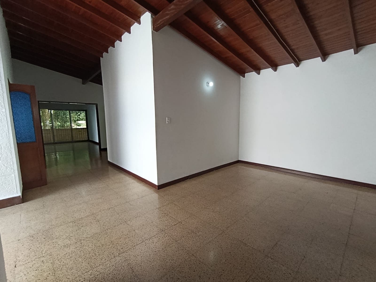 Casa Comercial en arriendo en El Velódromo, Laureles, Medellín — foto 4 de 20