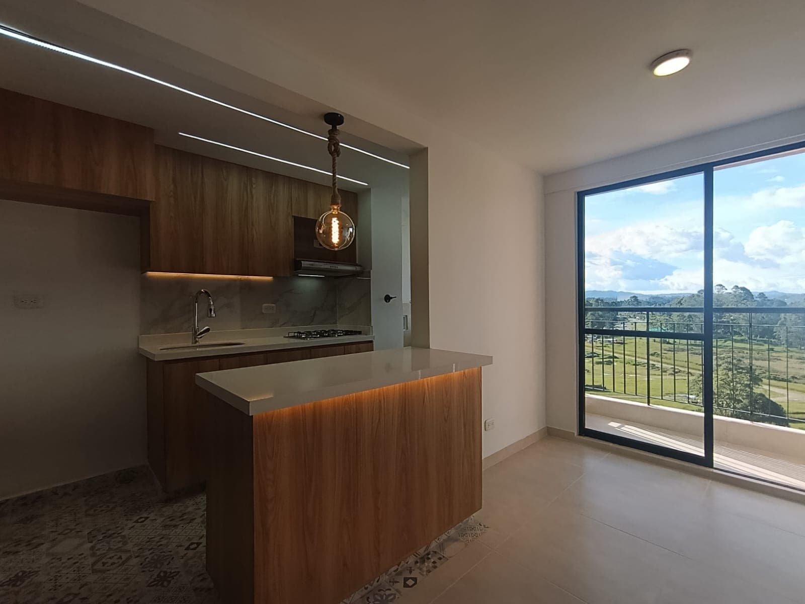 Apartamento en arriendo en Cimarronas, Rionegro — foto 2 de 14