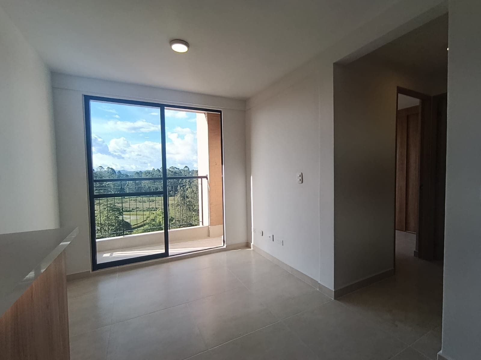 Apartamento en arriendo en Cimarronas, Rionegro — foto 4 de 14