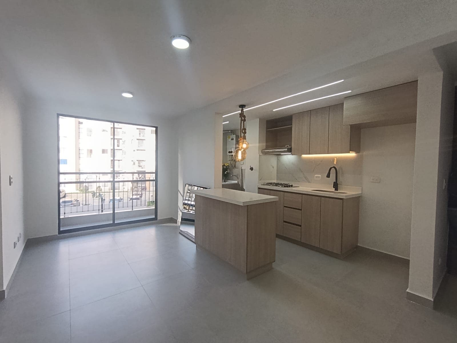 Apartamento en arriendo en Cimarronas, Rionegro — foto 1 de 12