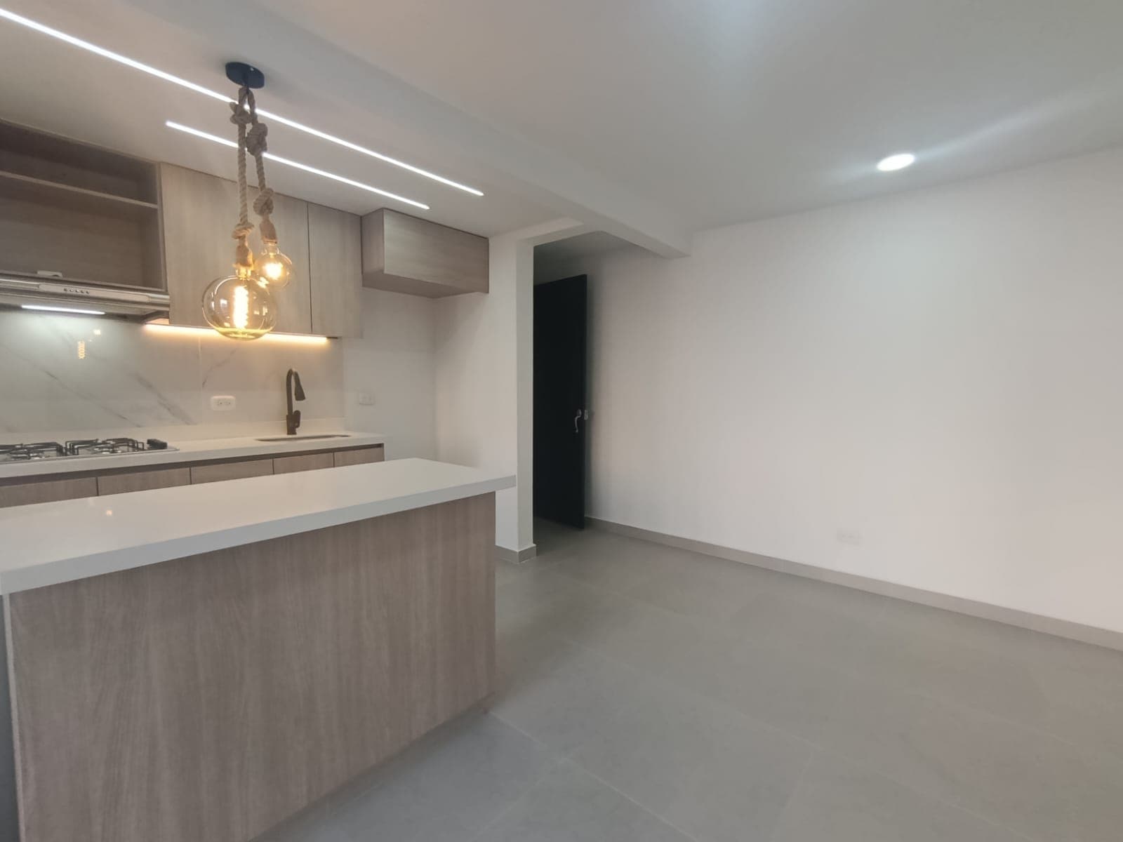 Apartamento en arriendo en Cimarronas, Rionegro — foto 3 de 12