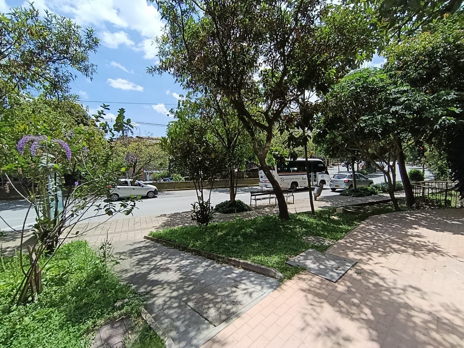 Local en arriendo en Las Casitas, Envigado — foto 1 de 12