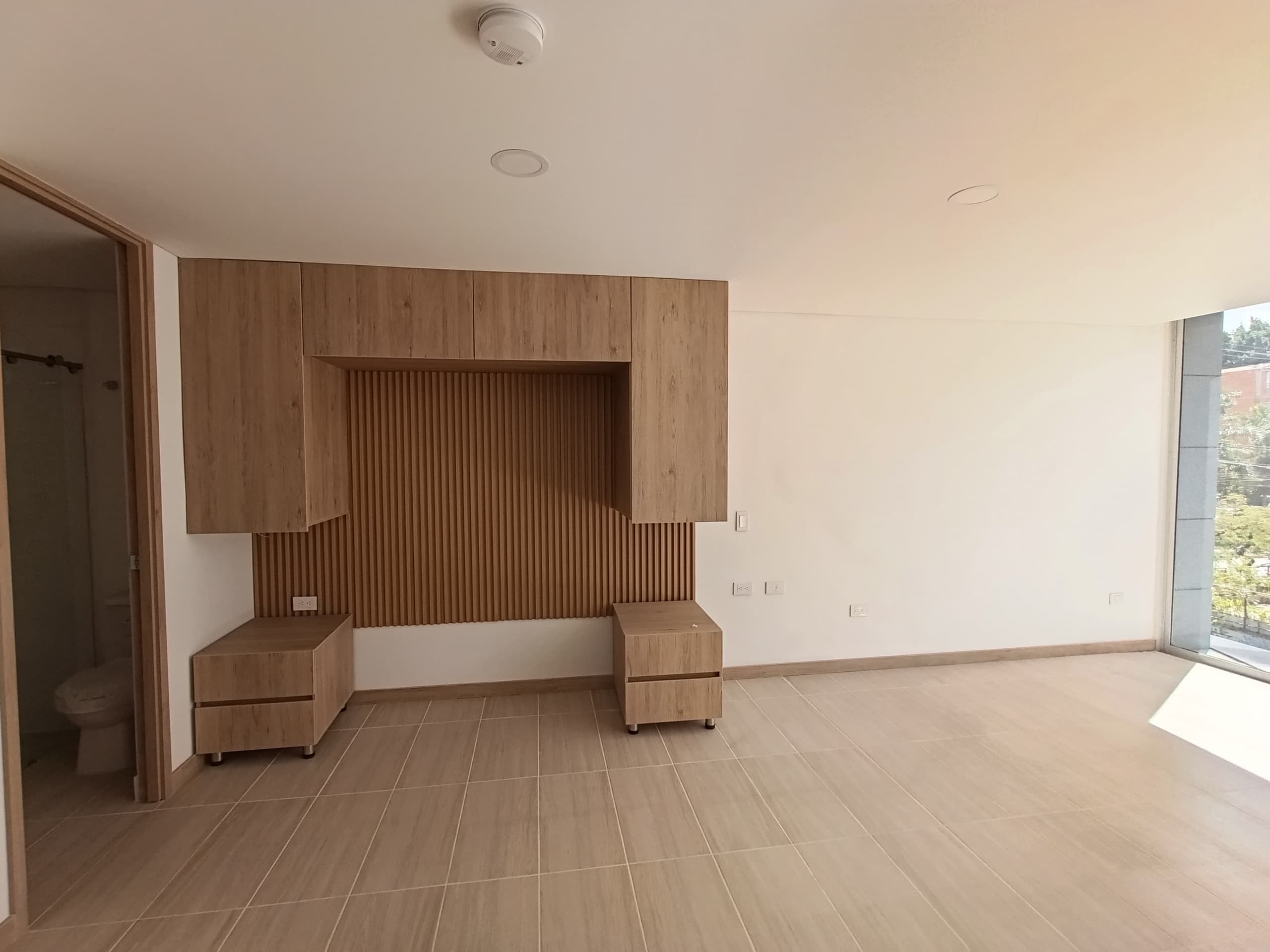 Apartaestudio en arriendo en Granada, Belen, Medellín — foto 1 de 15