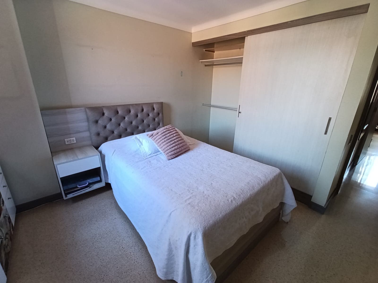 Apartamento en arriendo en Laureles Medellín — foto 2 de 18