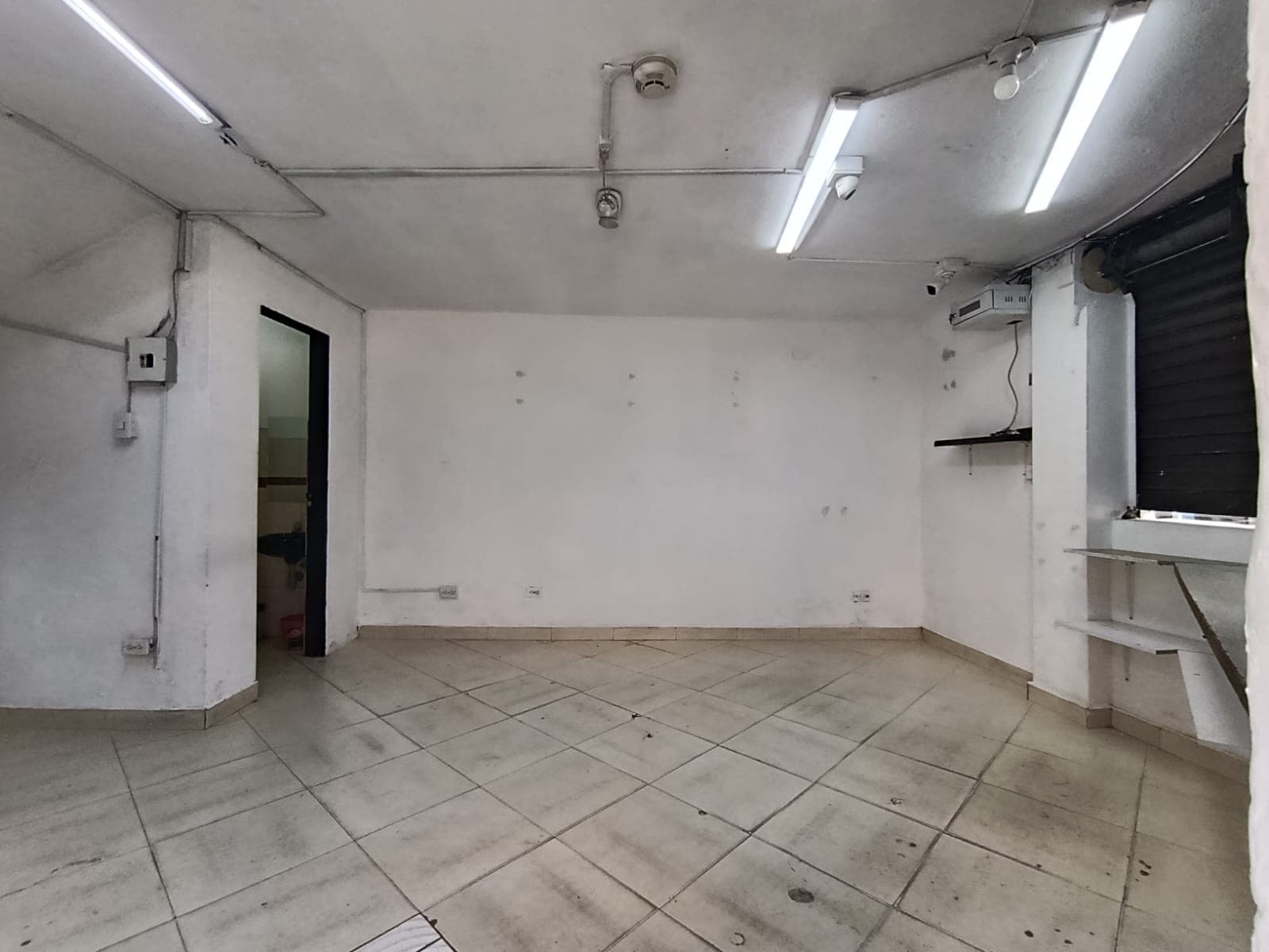 Local en arriendo en Buenos Aires, Centro, Medellín — foto 2 de 7