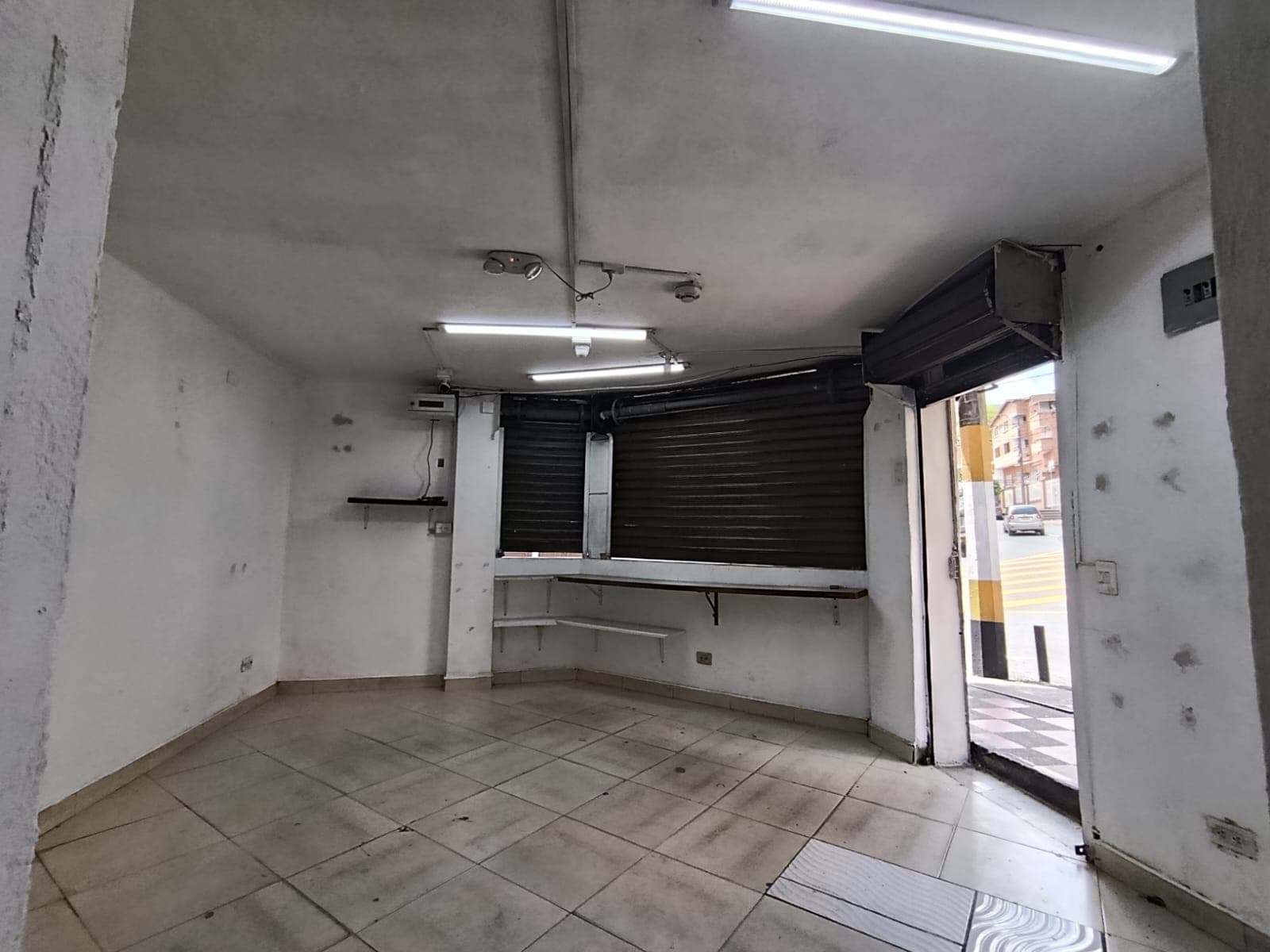 Local en arriendo en Buenos Aires, Centro, Medellín — foto 5 de 7