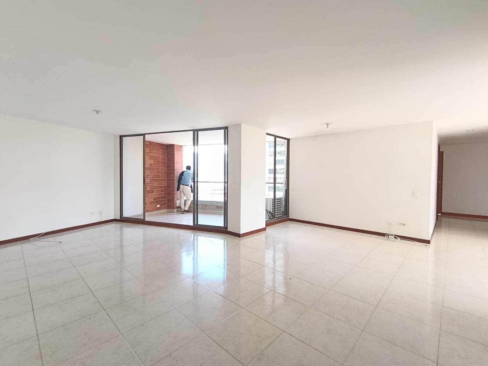 Apartamento en arriendo en Santa María De Los Ángeles, El Poblado, Medellín — foto 3 de 20