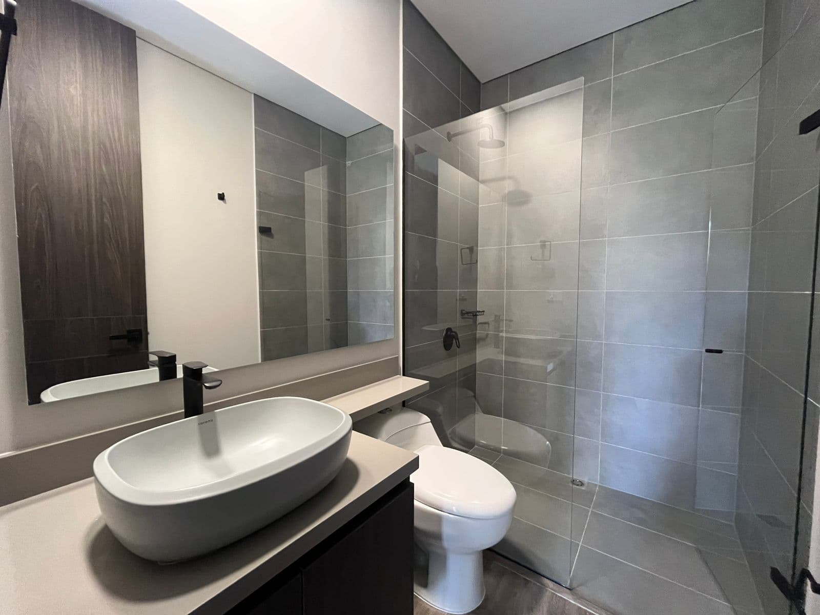 Apartamento en arriendo en Retiro — foto 2 de 18