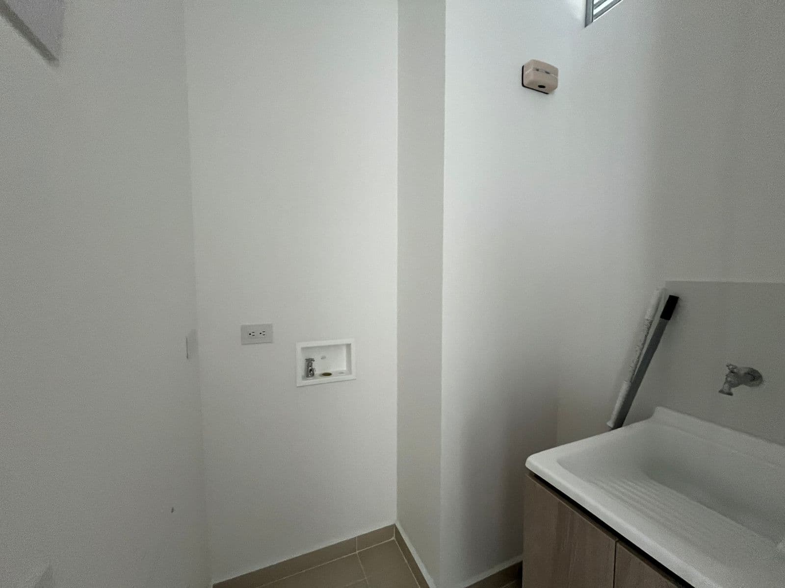 Apartamento en arriendo en Retiro — foto 4 de 16