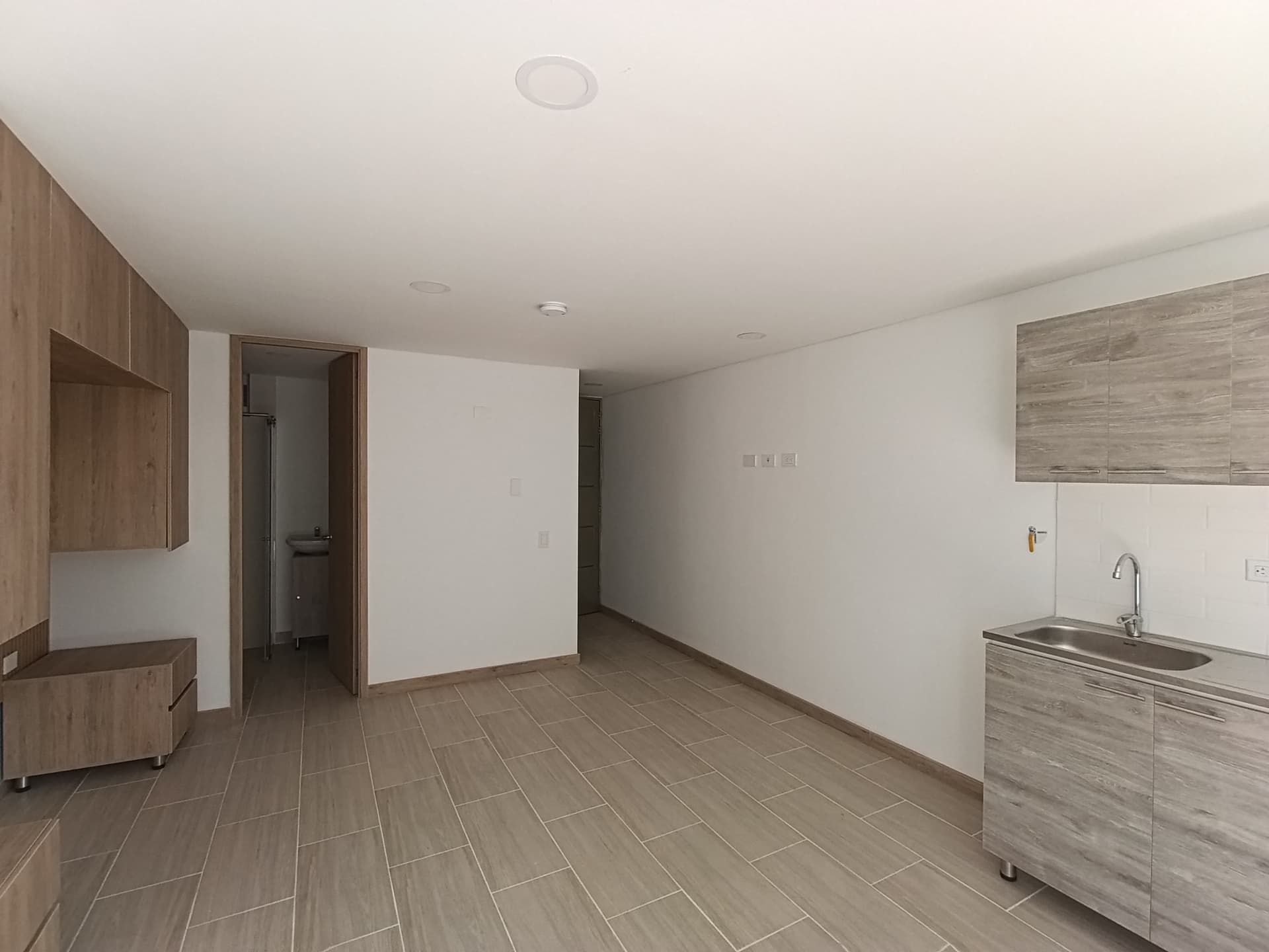 Apartaestudio en arriendo en Granada, Belen, Medellín — foto 1 de 11