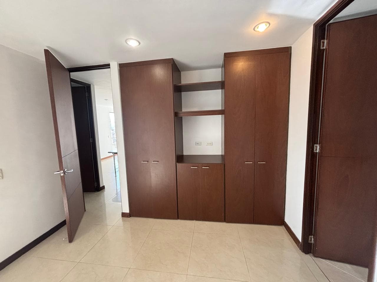 Apartamento en arriendo en Centro Internacional, Santa Fe, Bogotá, D.c. — foto 4 de 8