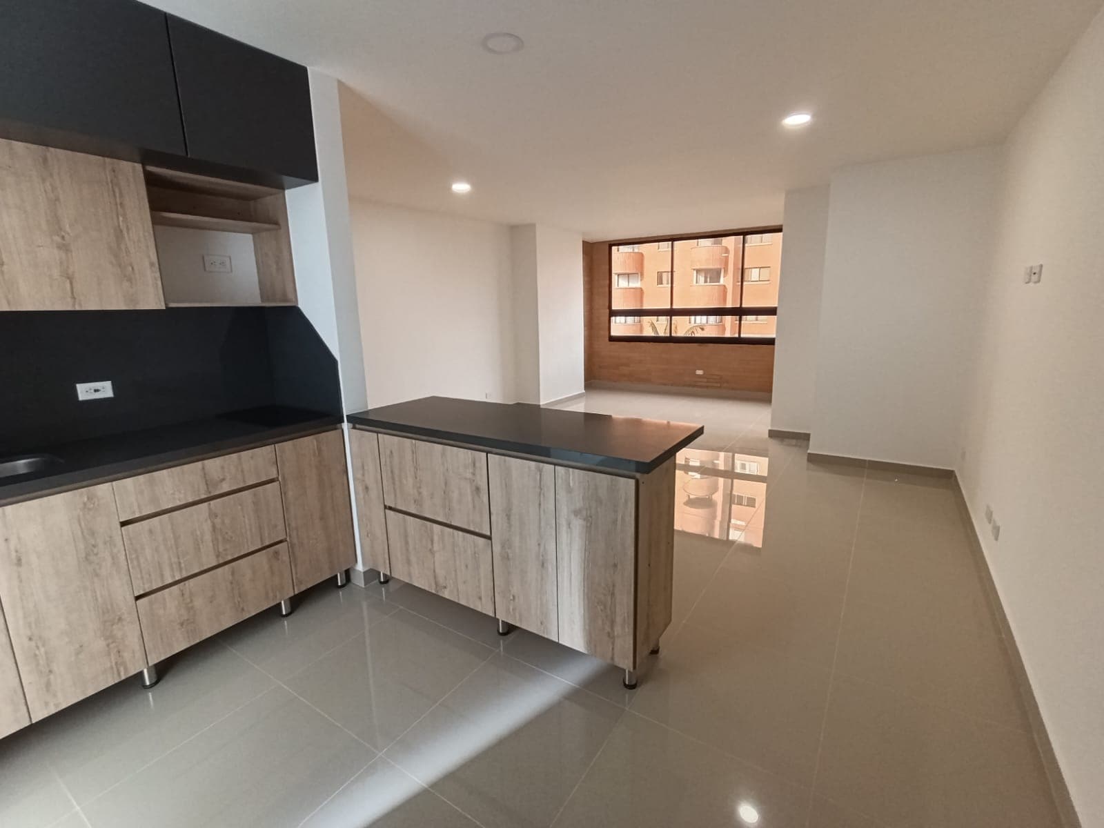 Apartaestudio en arriendo en Laureles, Medellín — foto 1 de 11