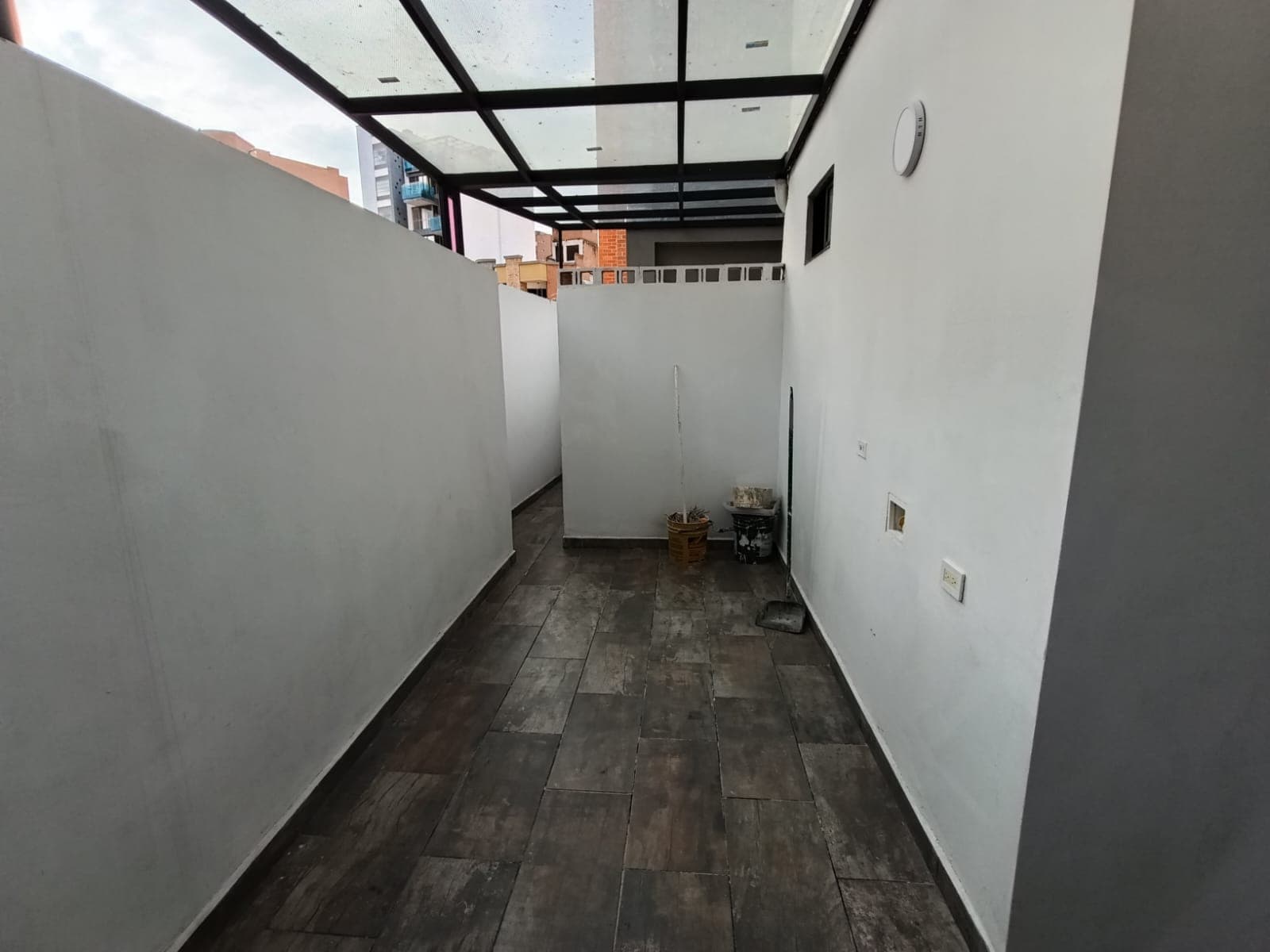 Apartaestudio en arriendo en Laureles, Medellín — foto 2 de 9