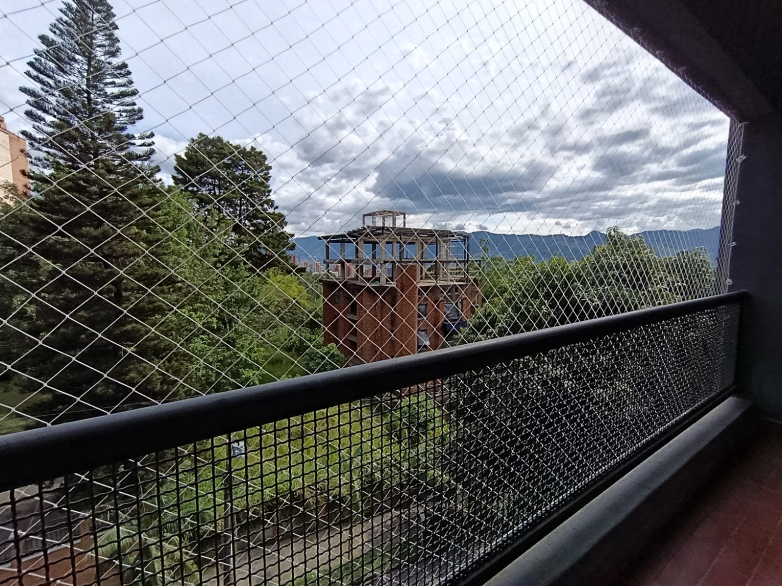 Apartamento en arriendo en El Tesoro, El Poblado, Medellín — foto 1 de 11