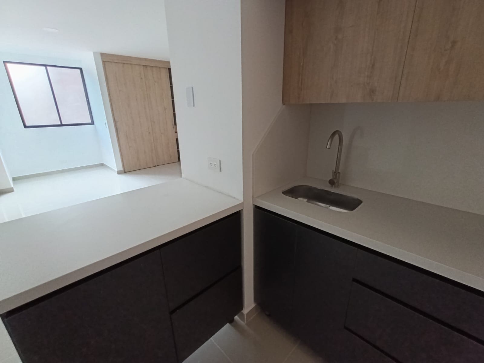 Apartaestudio en arriendo en Laureles, Medellín — foto 3 de 12