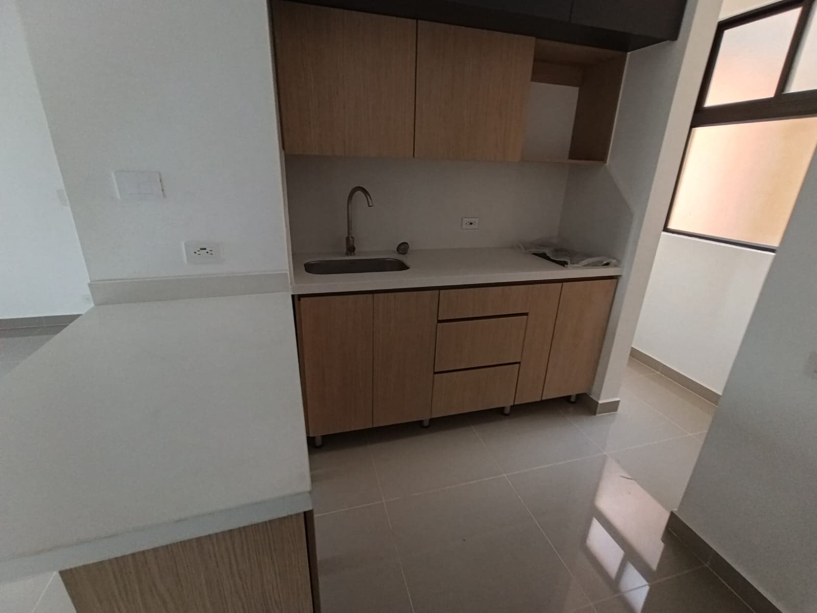 Apartaestudio en arriendo en Laureles, Medellín — foto 1 de 9