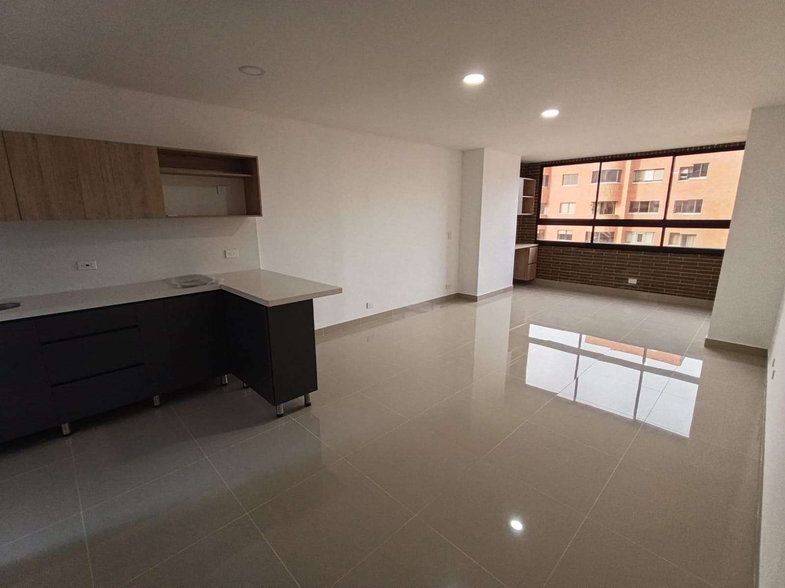Apartaestudio en arriendo en Laureles, Medellín — foto 1 de 11