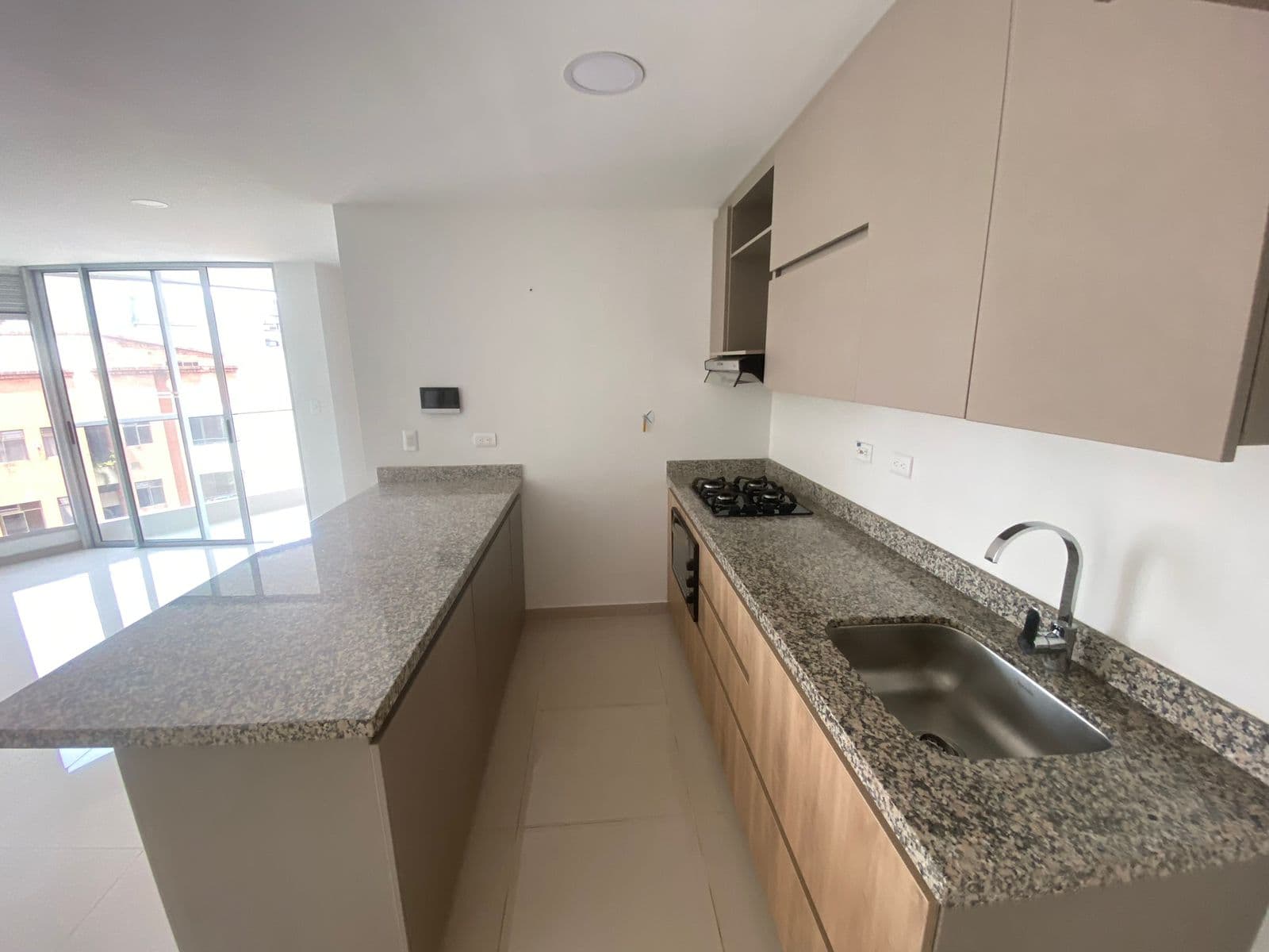 Apartamento en arriendo en Laureles, Medellín — foto 5 de 12