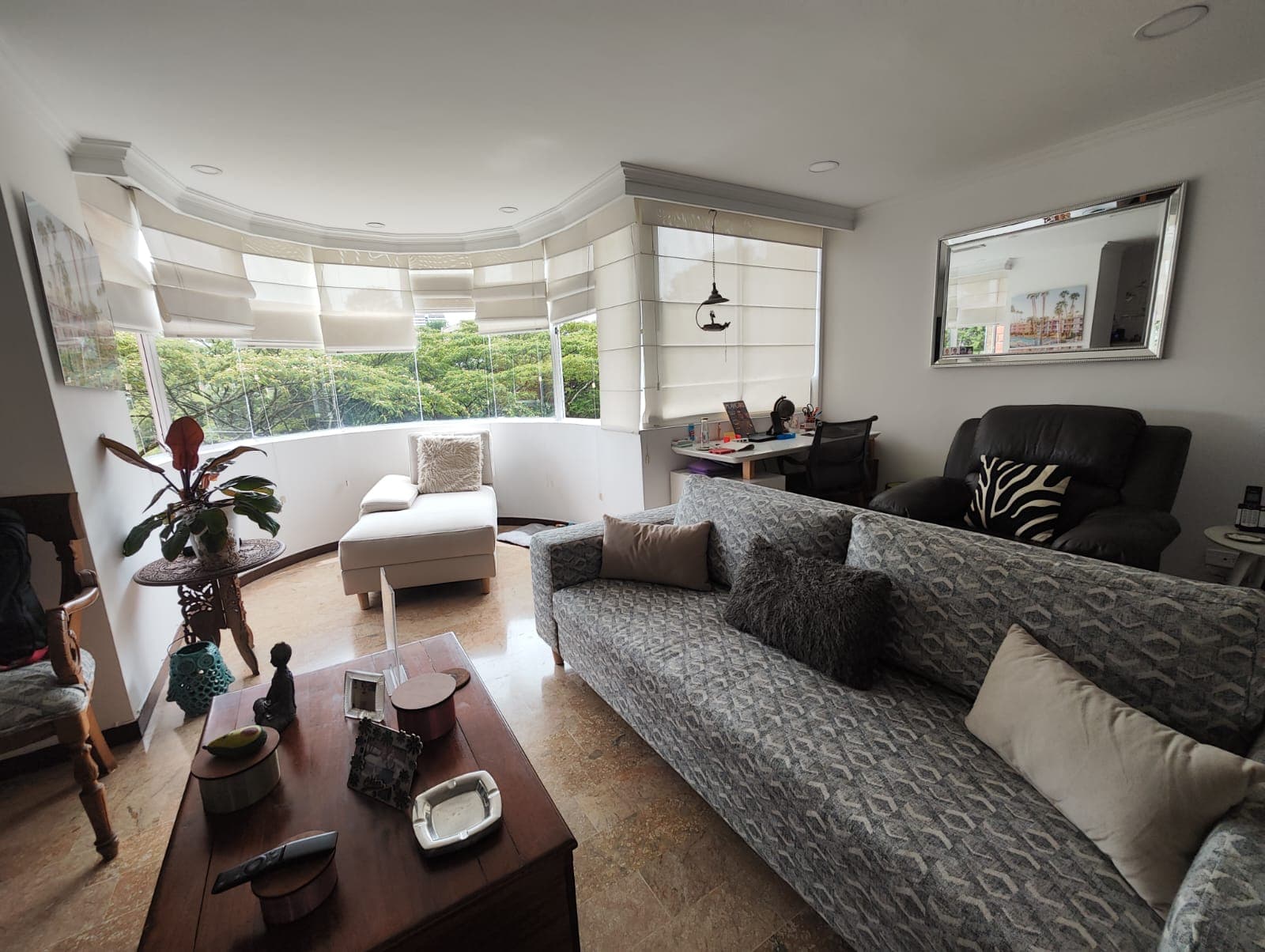 Apartamento en arriendo en San Lucas, El Poblado, Medellín — foto 1 de 14