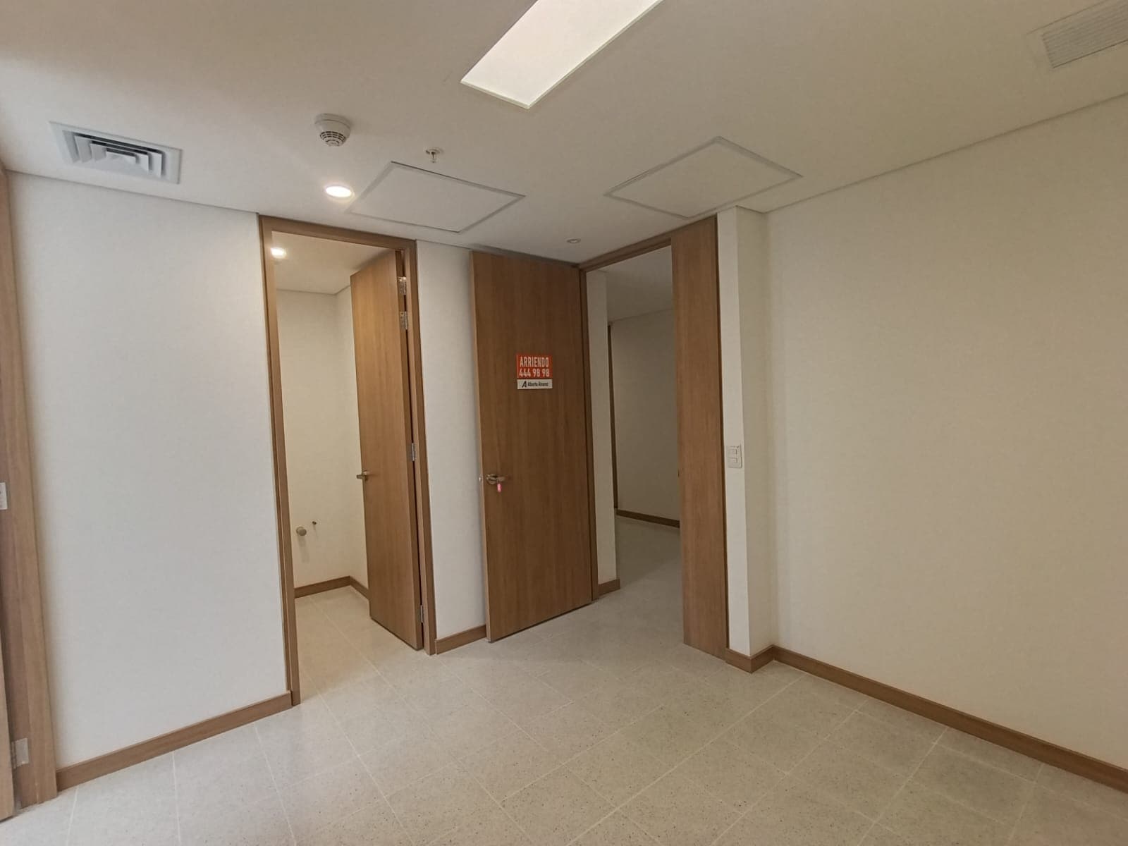 Consultorio en arriendo en Los Pinos, La America, Medellín — foto 4 de 16