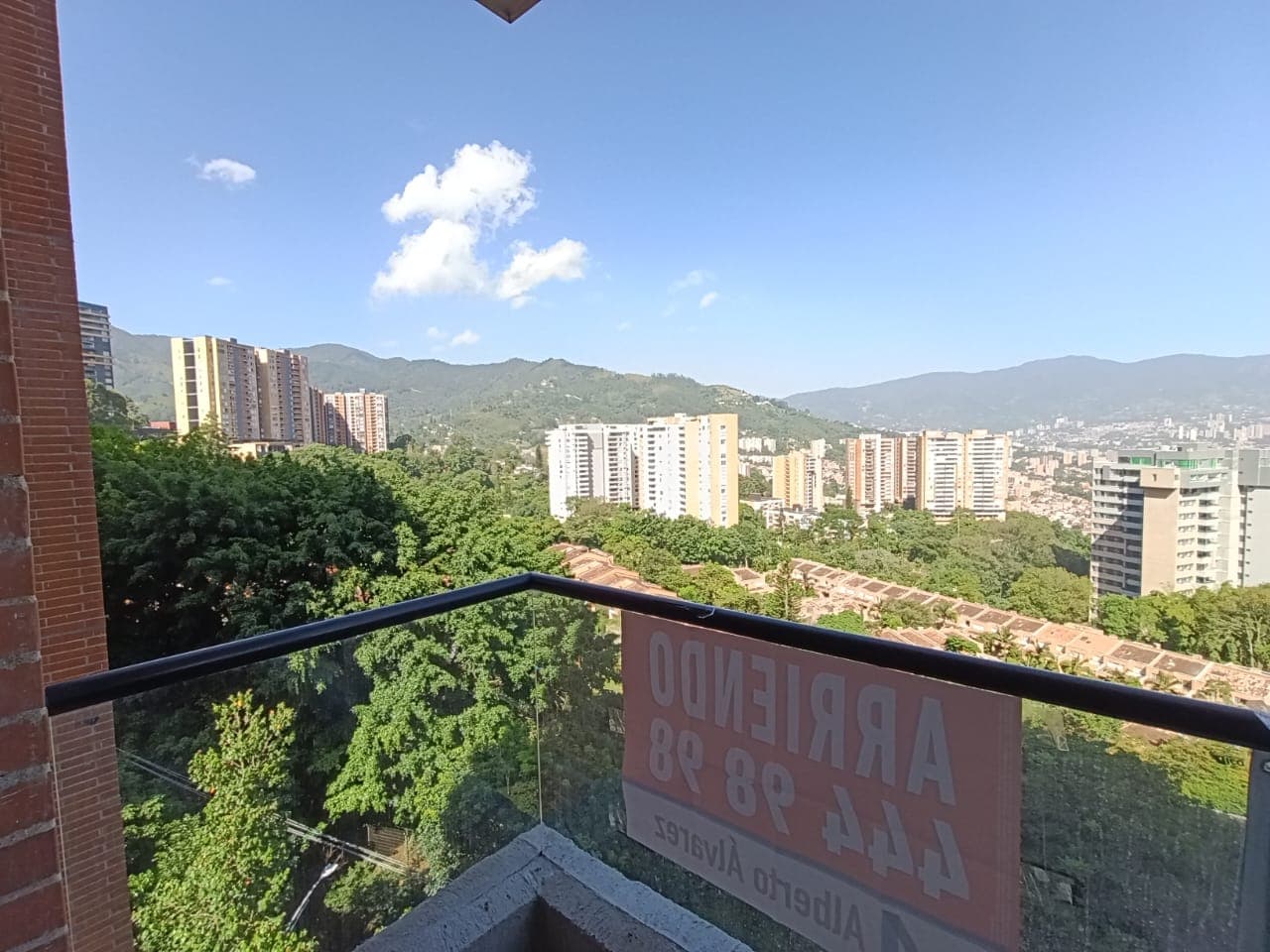 Apartamento en arriendo en Loma Del Escobero, Envigado — foto 1 de 17