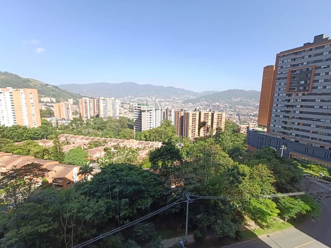 Apartamento en arriendo en Loma Del Escobero, Envigado — foto 2 de 17