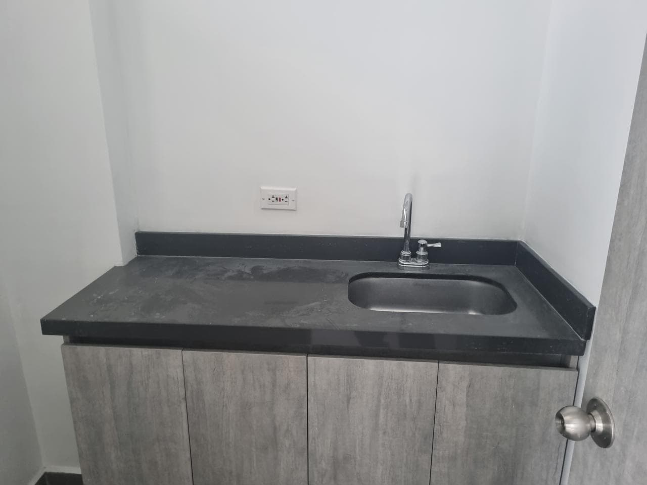 Oficina en arriendo en Primavera, Caldas — foto 3 de 9
