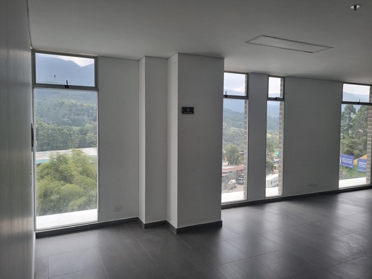 Oficina en arriendo en Primavera, Caldas — foto 4 de 9
