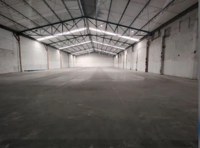 Bodega en arriendo en Simón Bolívar, Itagui — foto 2 de 10