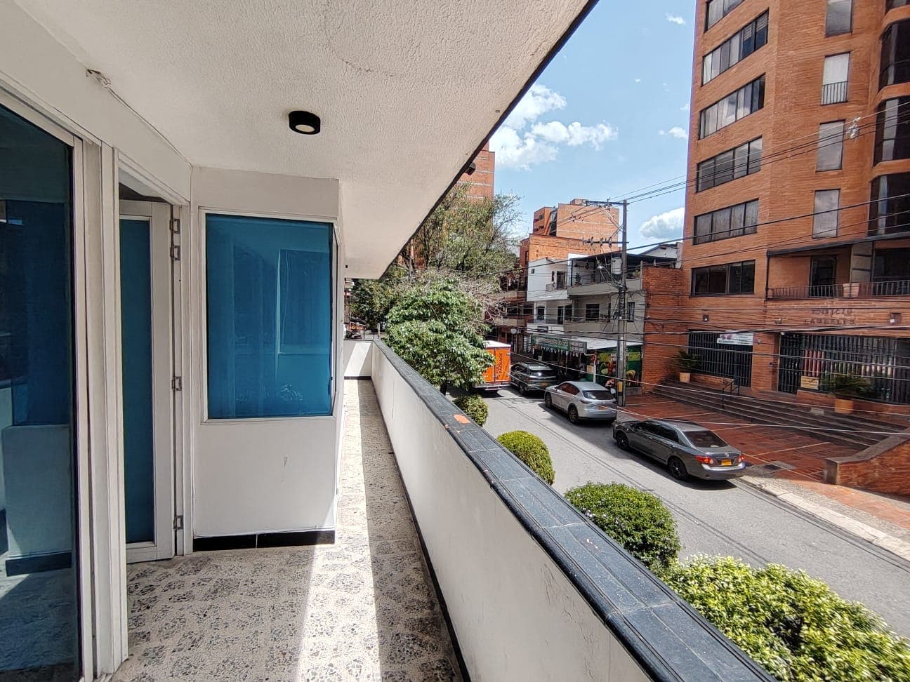 Casa Comercial en arriendo en Bolivariana, Laureles, Medellín — foto 3 de 17