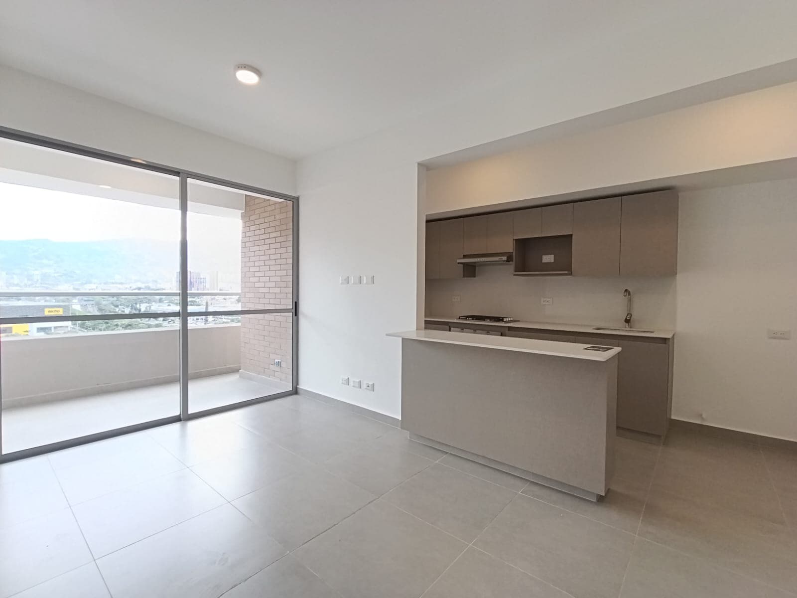 Apartamento en arriendo en Jardines, Envigado — foto 2 de 20