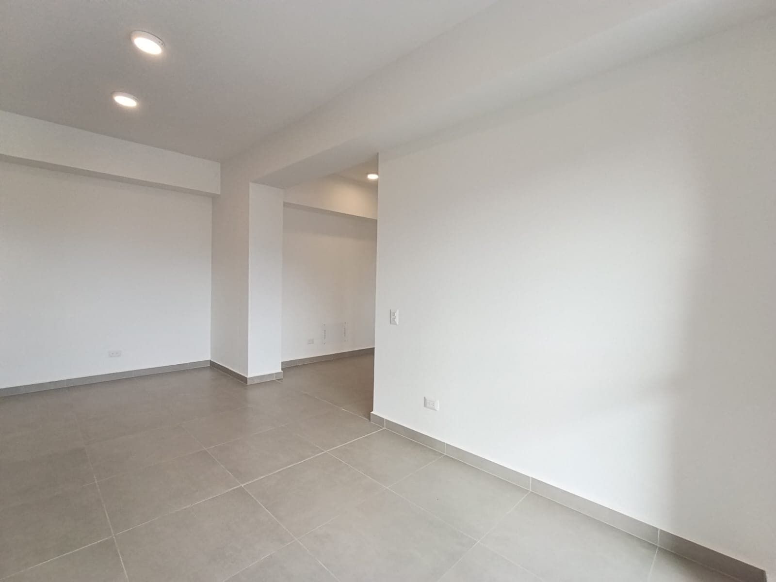 Apartamento en arriendo en Jardines, Envigado — foto 3 de 20