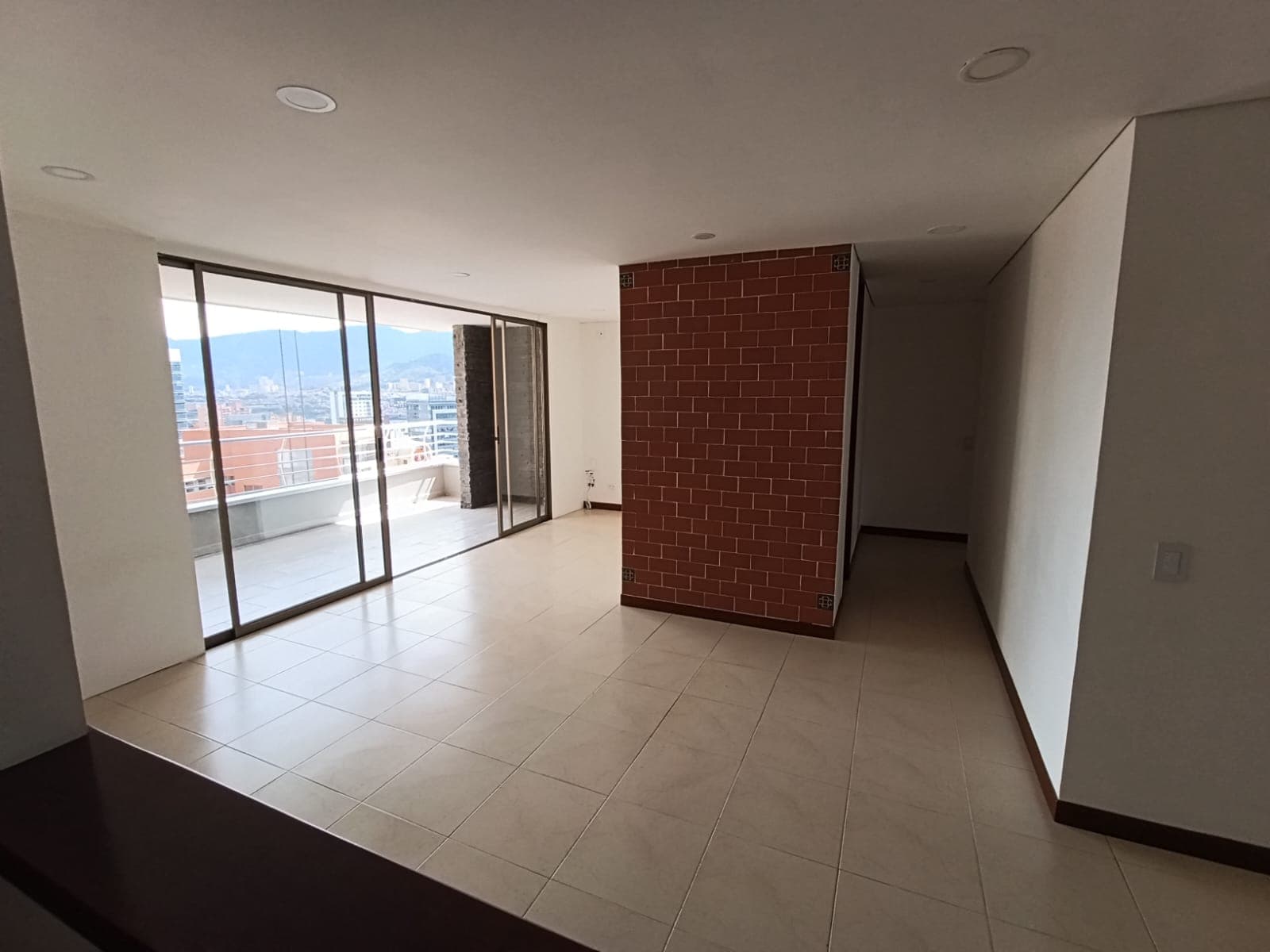 Apartamento en arriendo en La Florida El, El Poblado, Medellín — foto 5 de 20