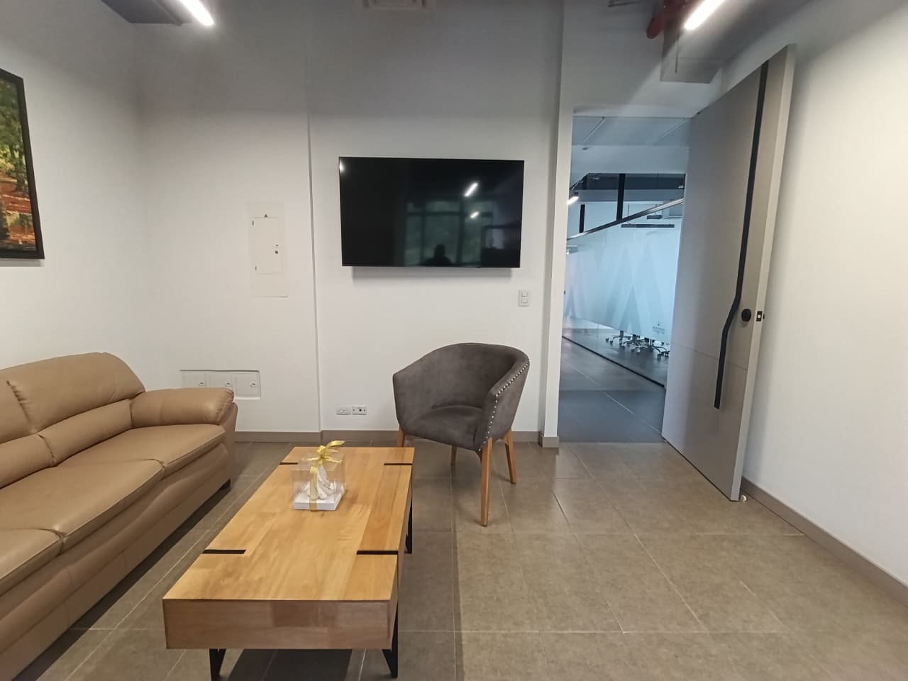 Oficina en arriendo en Altos Del Cola Del Zorro, El Poblado, Medellín — foto 2 de 20