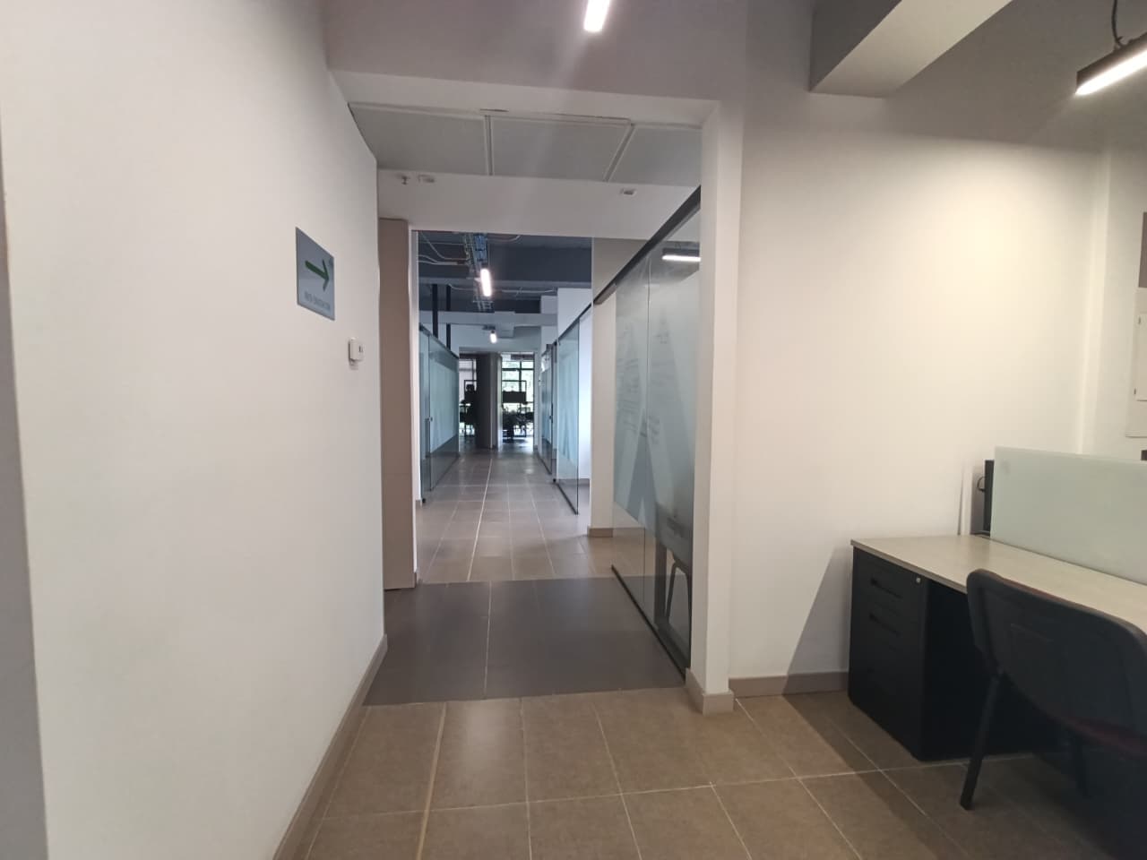 Oficina en arriendo en Altos Del Cola Del Zorro, El Poblado, Medellín — foto 4 de 20