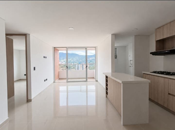 Apartamento en arriendo en Toledo, La Estrella — foto 1 de 13