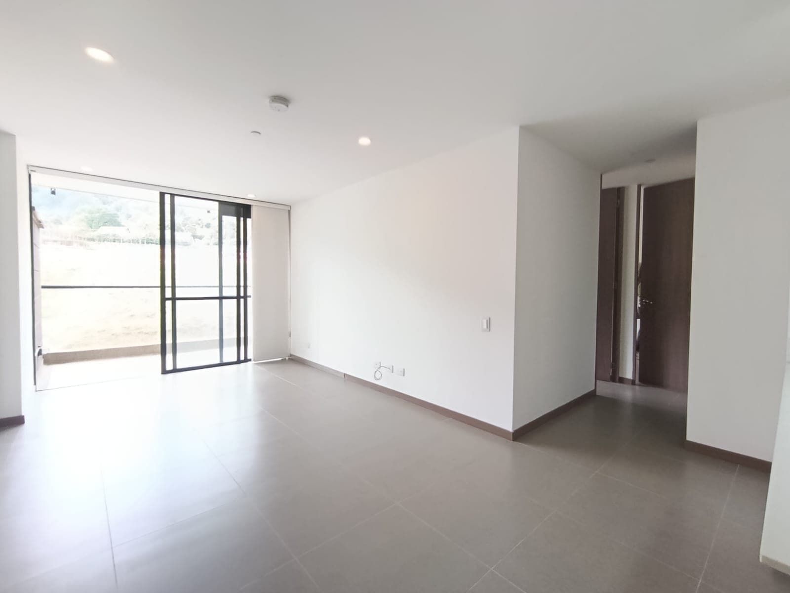 Apartamento en arriendo en Loma De Las Brujas, Envigado — foto 2 de 20