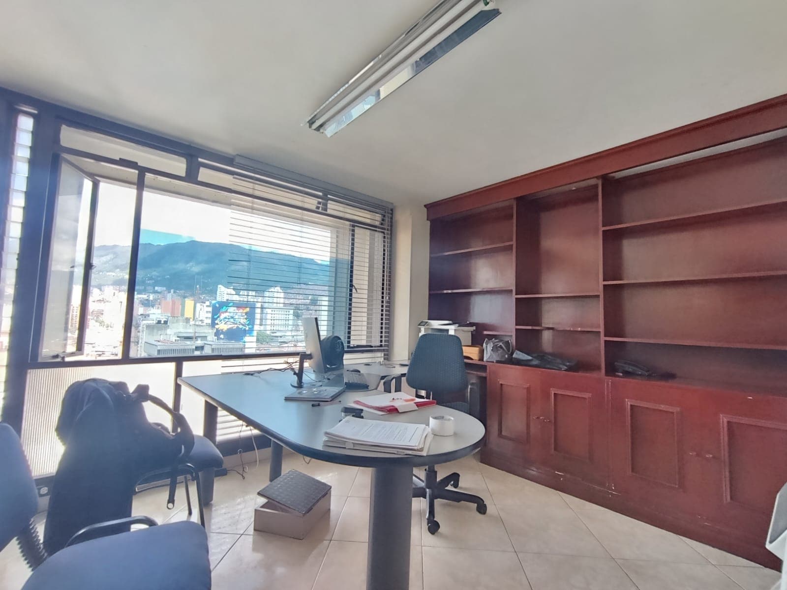 Oficina en arriendo en La Candelaria, Centro, Medellín — foto 1 de 10