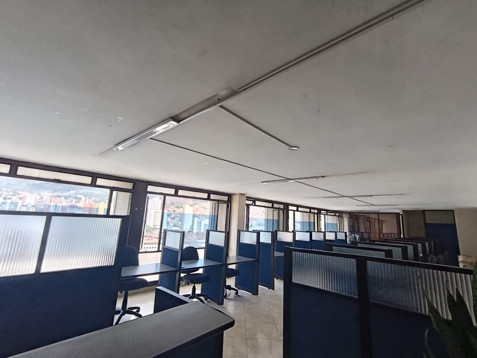 Oficina en arriendo en La Candelaria, Centro, Medellín — foto 5 de 10