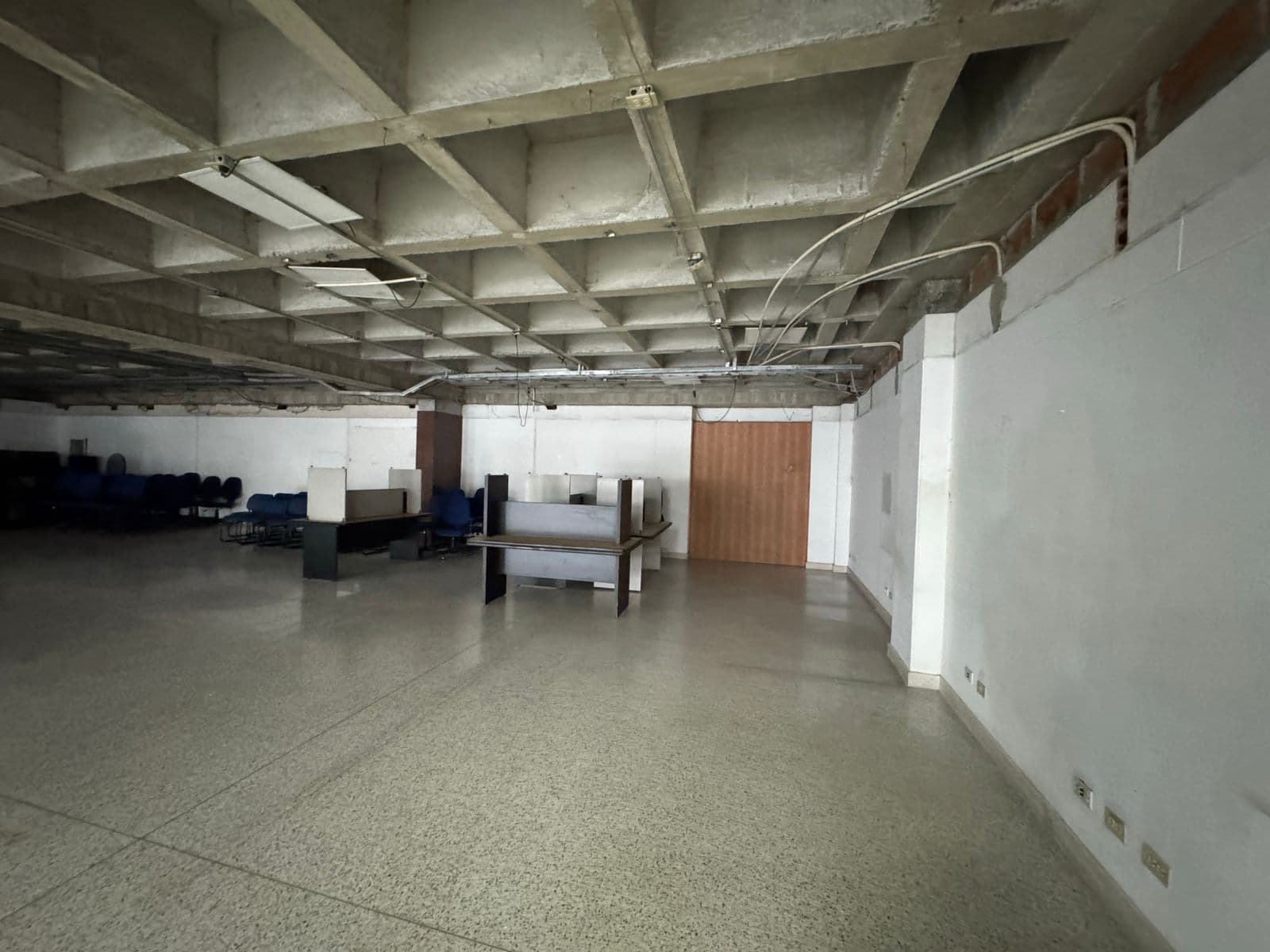 Oficina en arriendo en Barrio Colombia, El Poblado, Medellín — foto 2 de 20
