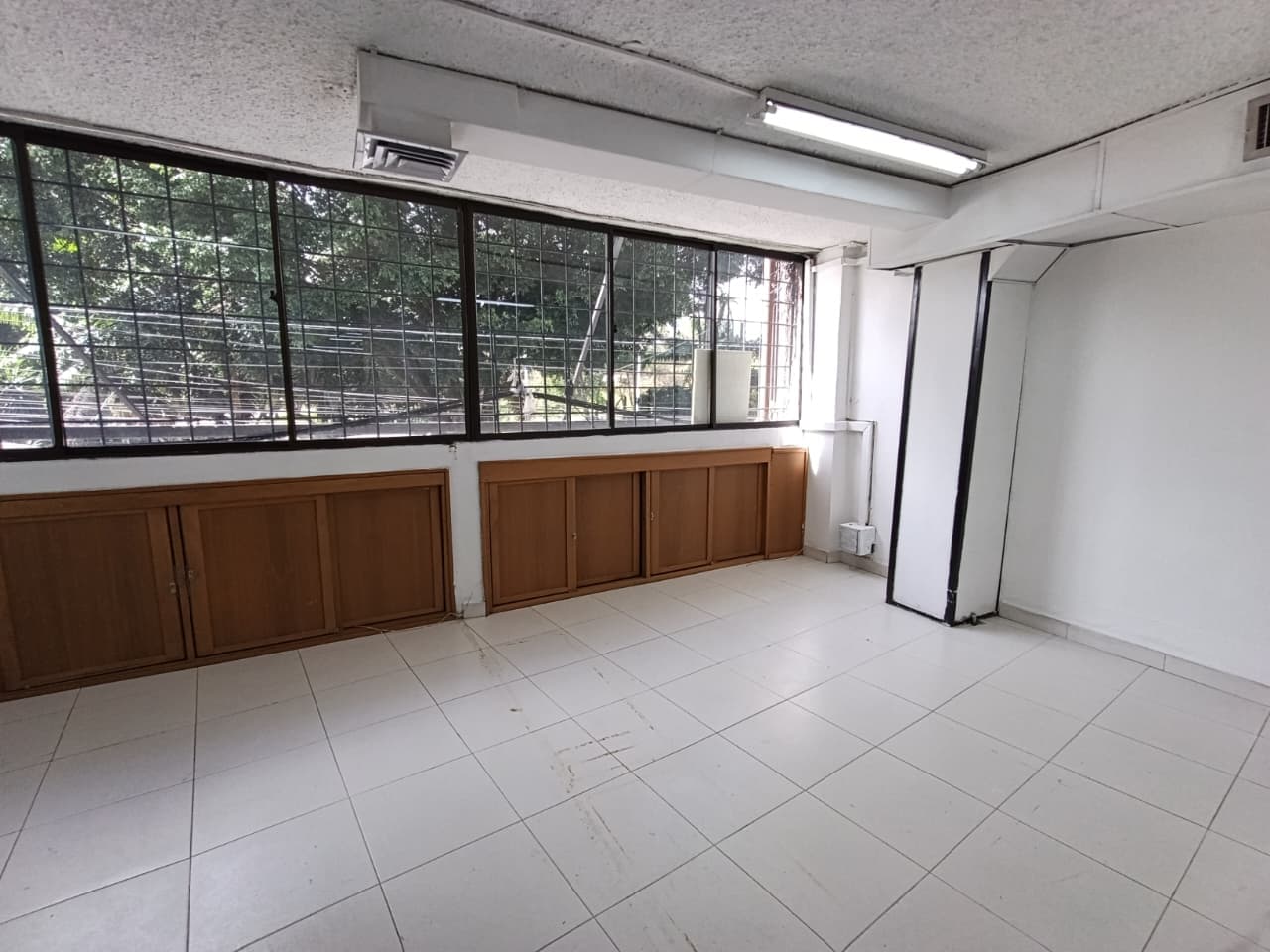 Oficina en arriendo en Guayabal, Medellín — foto 2 de 16