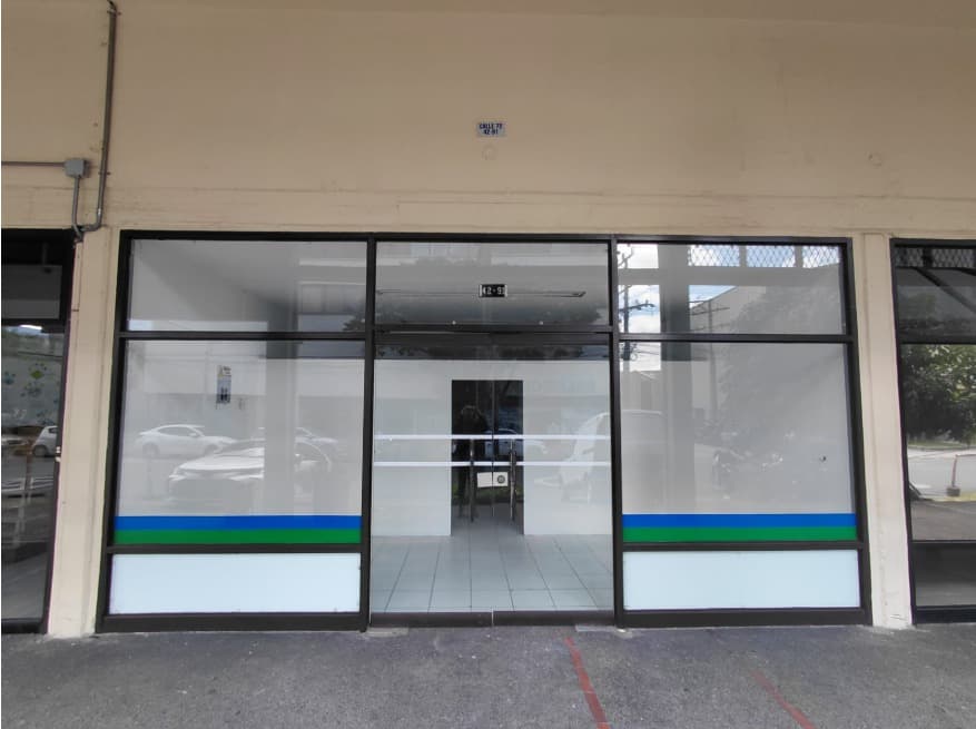 Local en arriendo en La Esmeralda, Itagui — foto 1 de 6