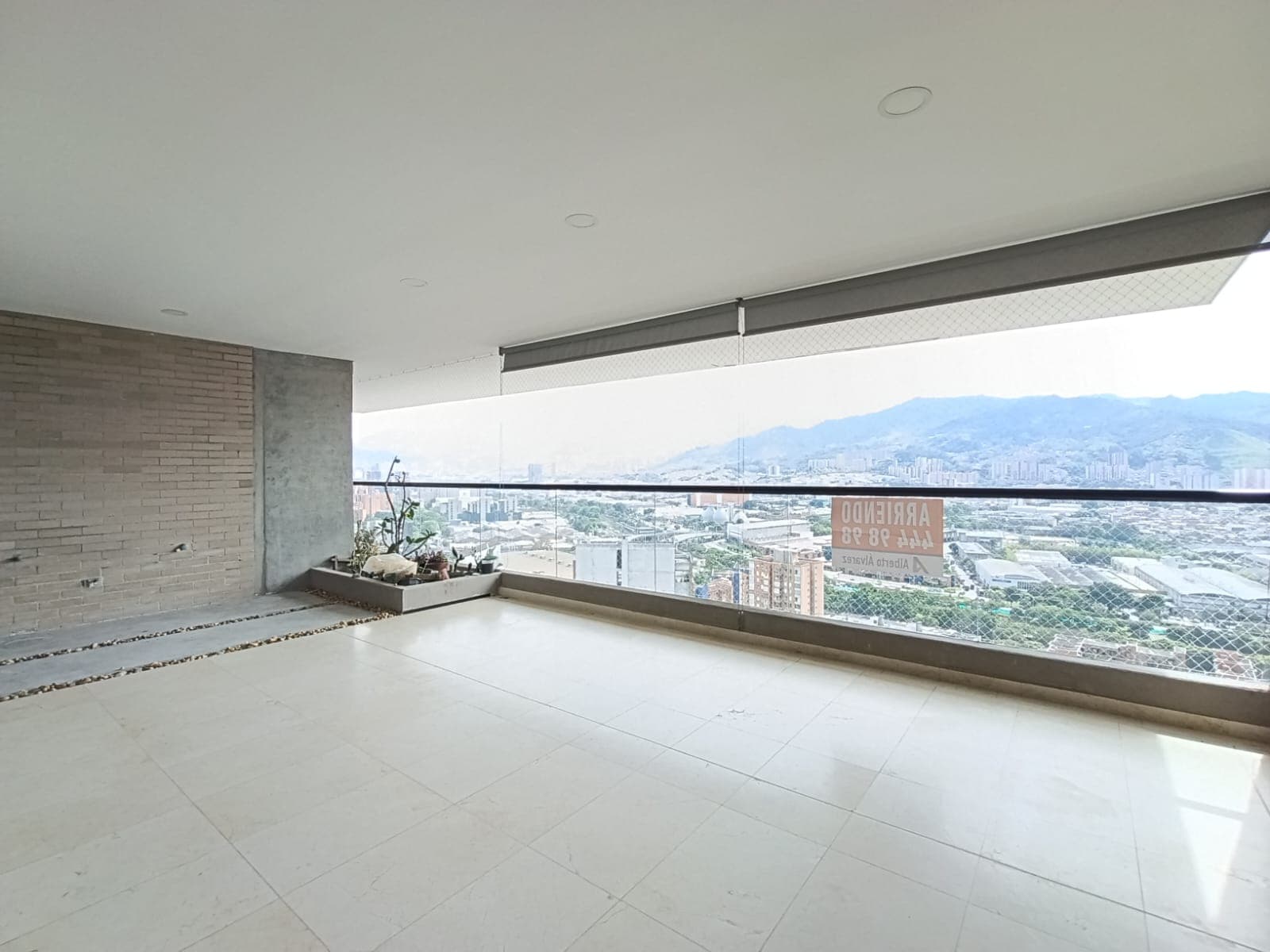 Apartamento en arriendo en Santa María De Los Ángeles, El Poblado, Medellín — foto 3 de 20