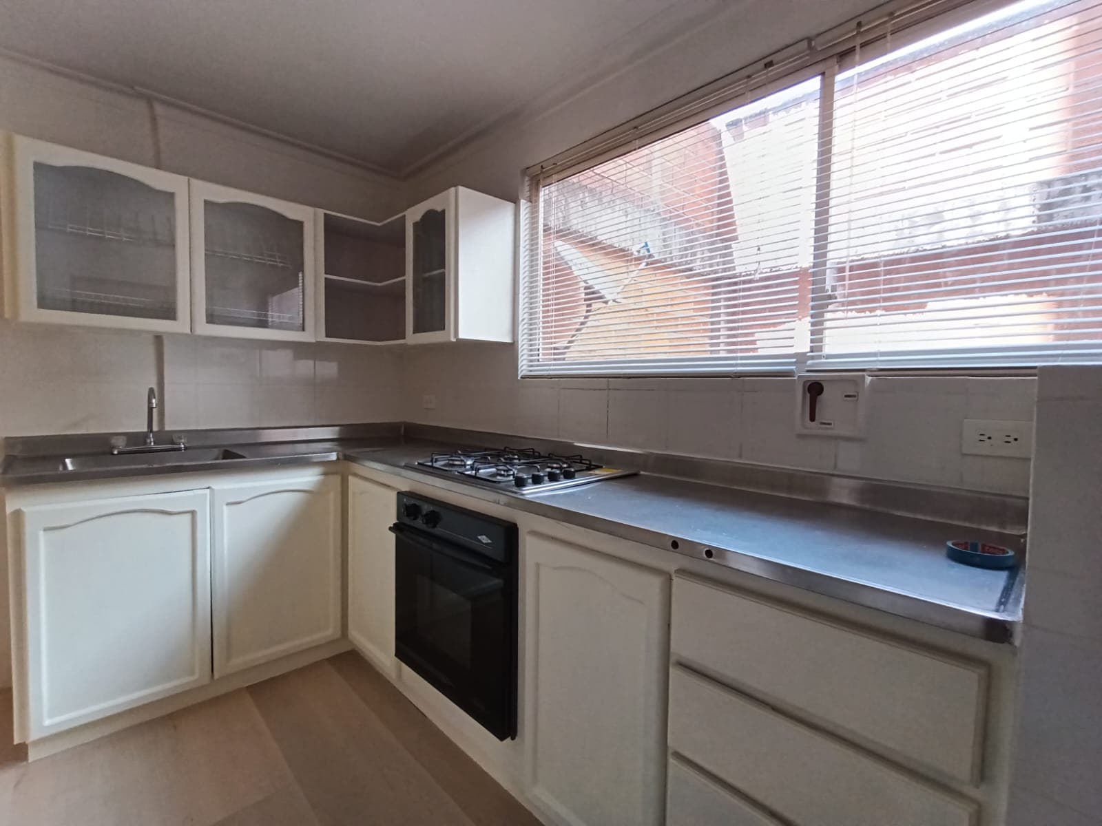 Apartamento en arriendo en Conquistadores, Laureles, Medellín — foto 2 de 20