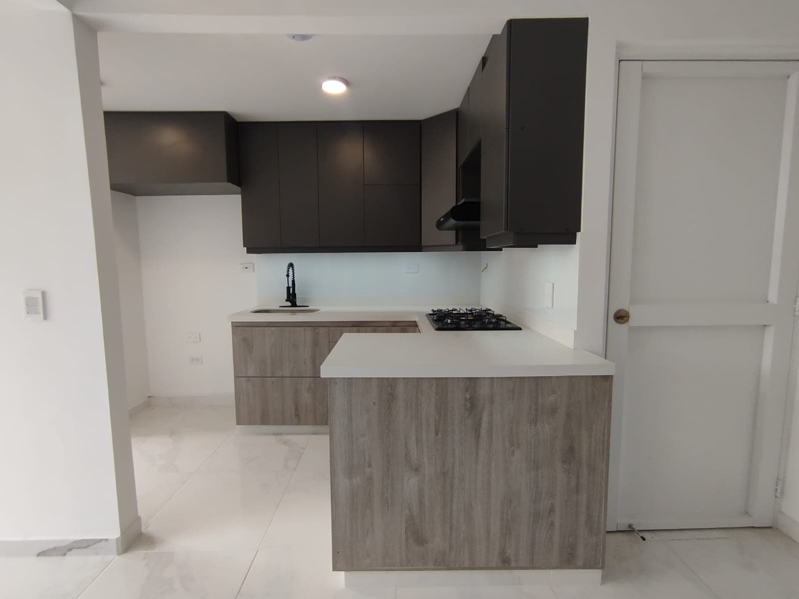 Apartamento en arriendo en El Porvenir Rio Negro, Rionegro — foto 2 de 12