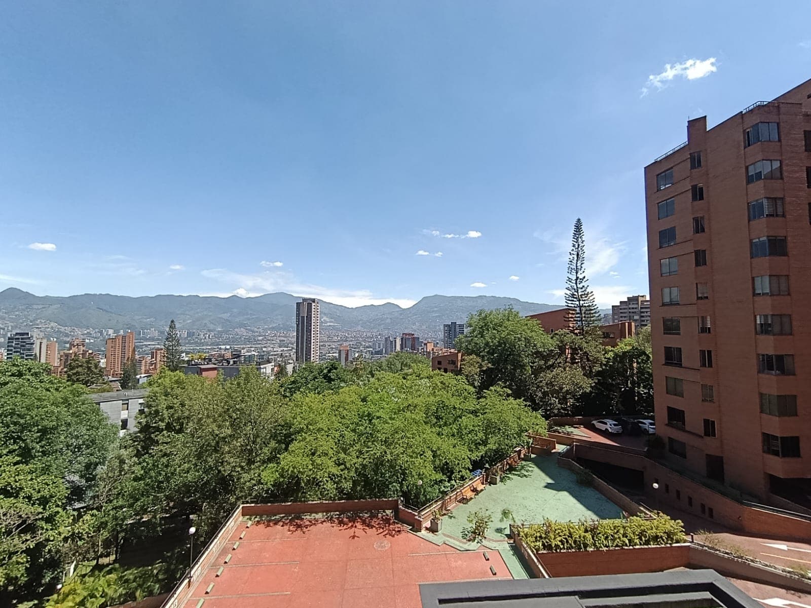 Apartamento en arriendo en El Tesoro, El Poblado, Medellín — foto 2 de 18