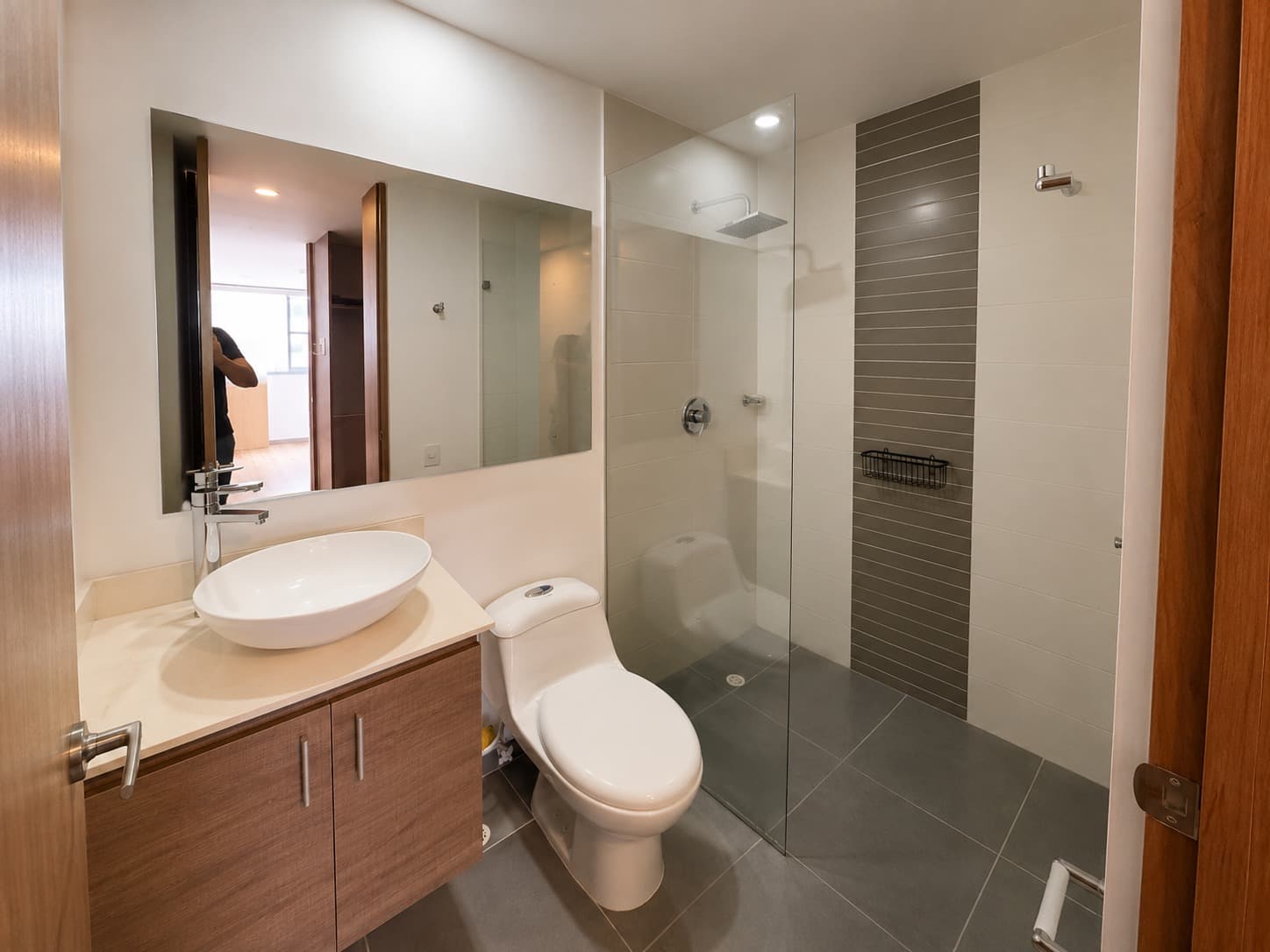 Apartaestudio en arriendo en Loma Del Escobero, Envigado — foto 2 de 14