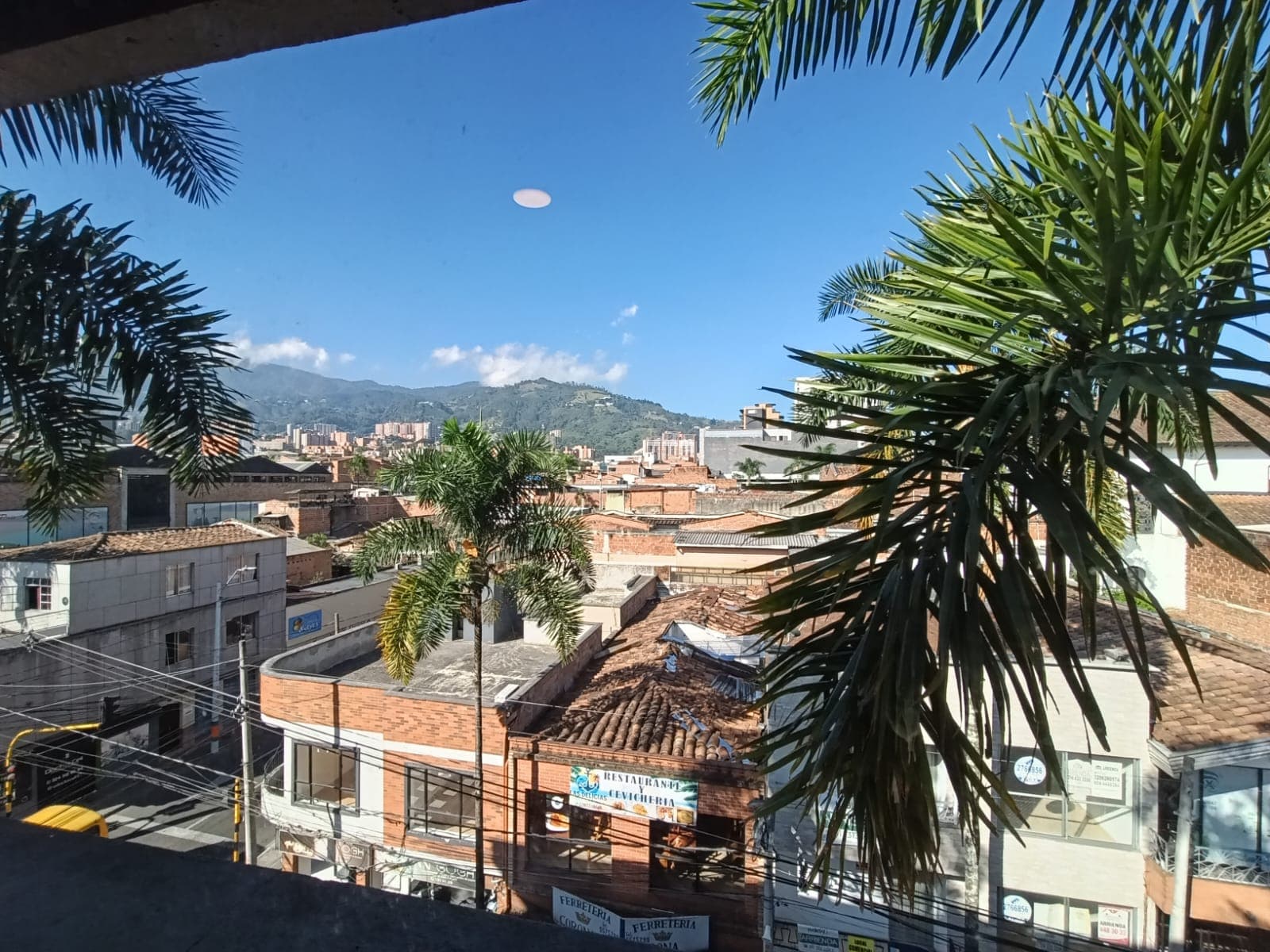 Apartamento en arriendo en Parque De, Envigado — foto 1 de 13