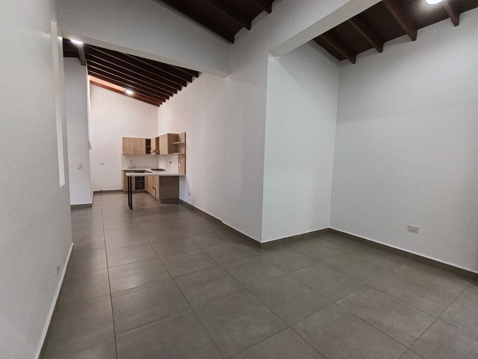 Apartamento en arriendo en Parque De, Envigado — foto 2 de 13