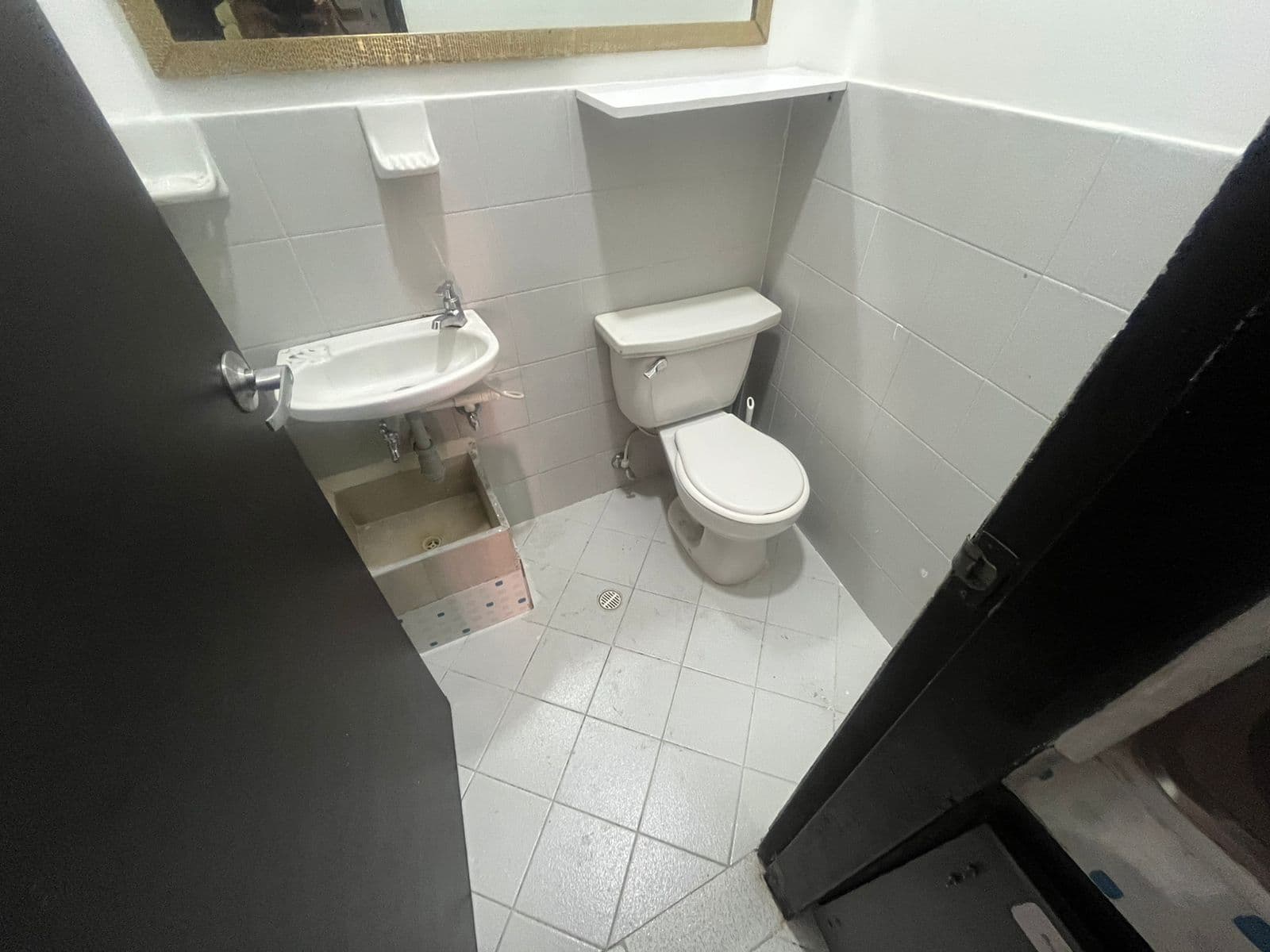 Local en arriendo en El Salado, Envigado — foto 3 de 7